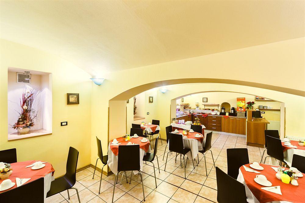 Central Hotel Tiepolo 布拉格 外观 照片