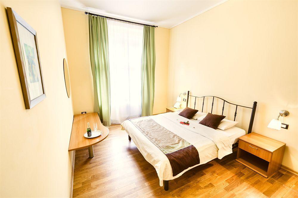 Central Hotel Tiepolo 布拉格 外观 照片